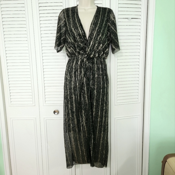 All In Favor Dresses | All In Favor Silver Threading Black Dress Sz Medium | Color: Black/Silver | Size: M | Hotminshoppin's Closet